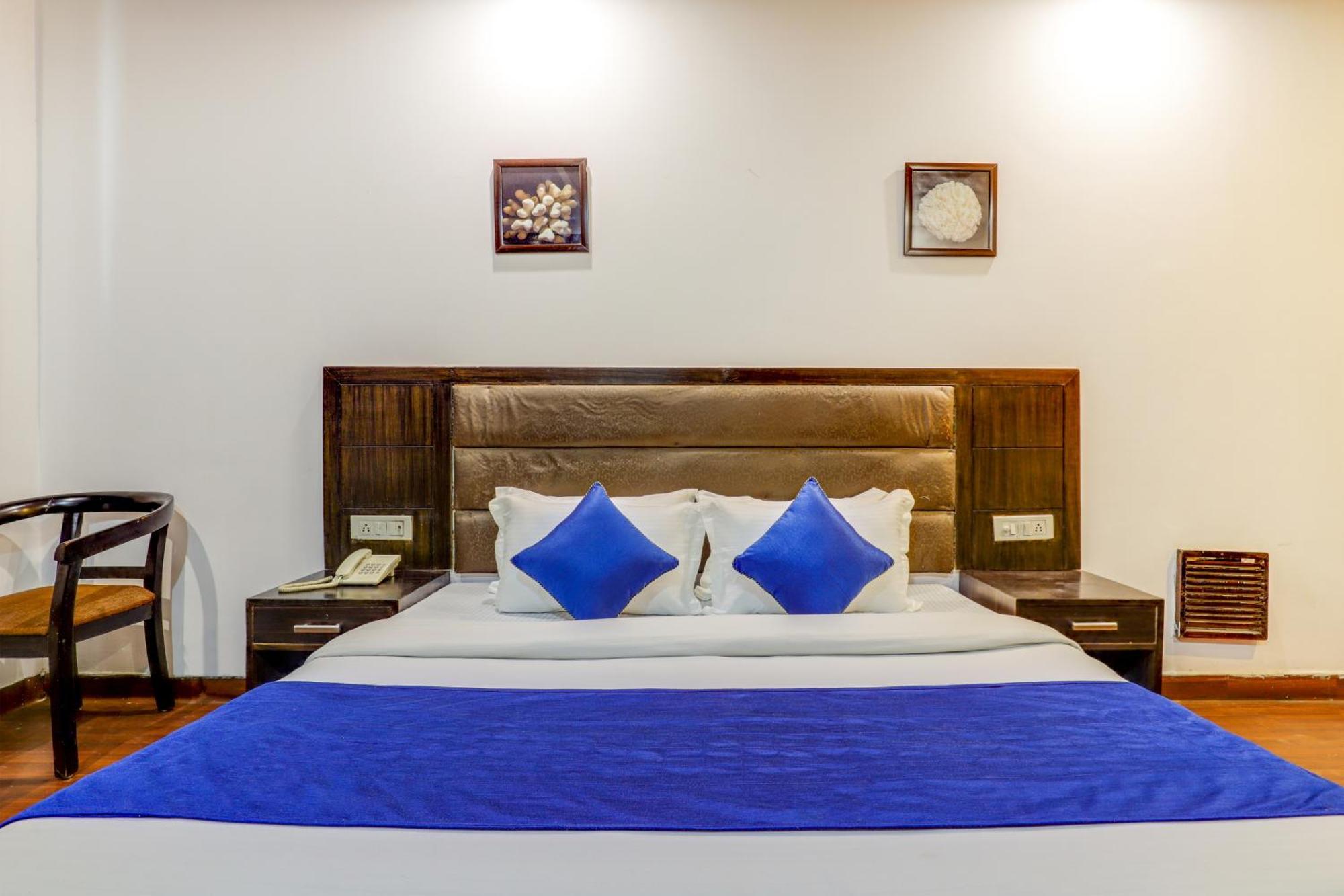 Hotel Sarthak Palace Near Karol Bagh Metro Station New Delhi Экстерьер фото