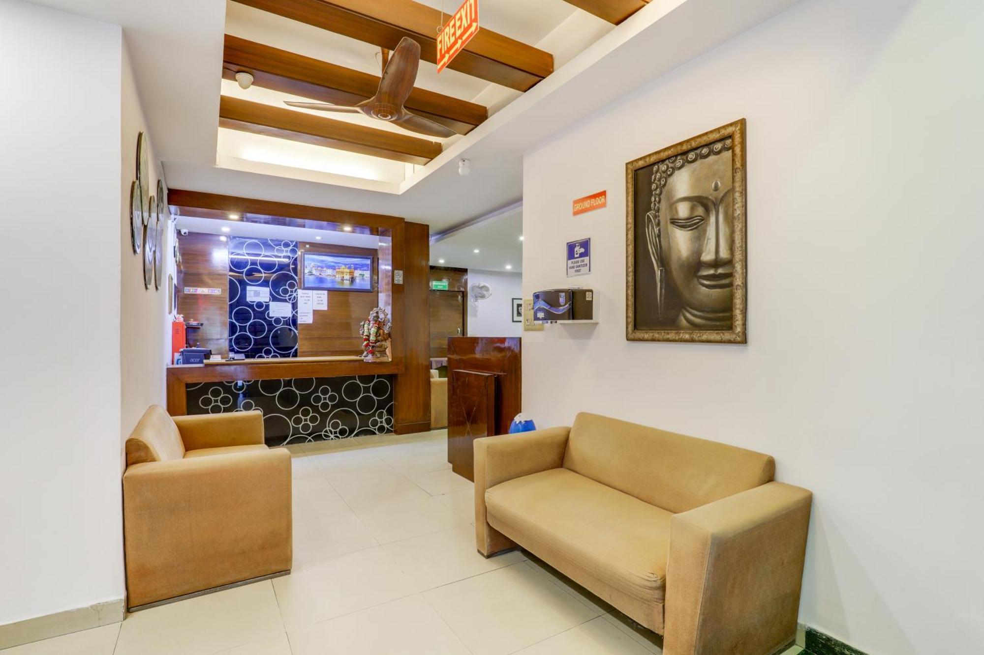 Hotel Sarthak Palace Near Karol Bagh Metro Station New Delhi Экстерьер фото