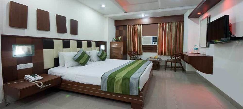 Hotel Sarthak Palace Near Karol Bagh Metro Station New Delhi Экстерьер фото